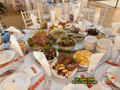 Đặt cỗ ở phú thượng tây hồ